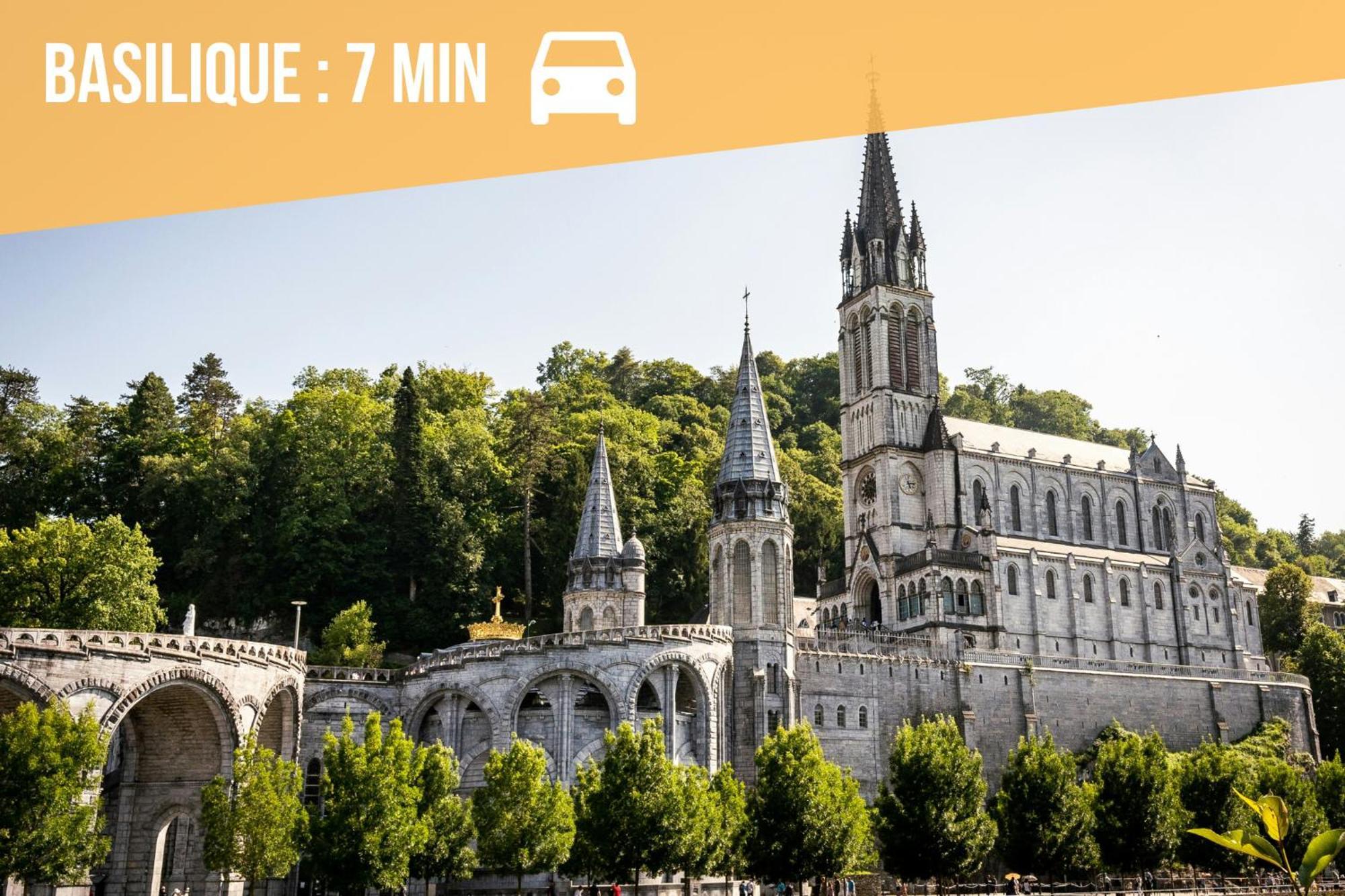 Le Jardin Des Souvenirs * Lourdes